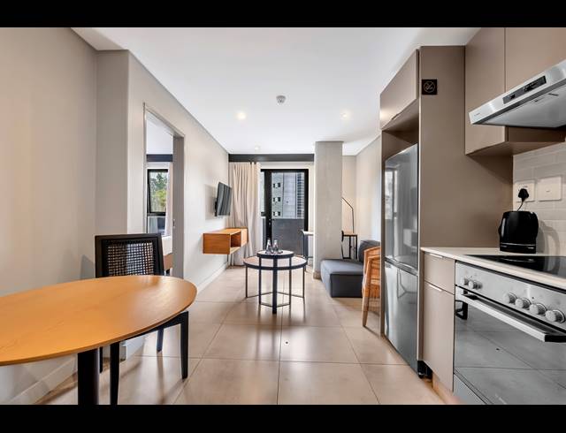 1 BEDROOM APARTMENT FOR SALE IN SANDOWN
